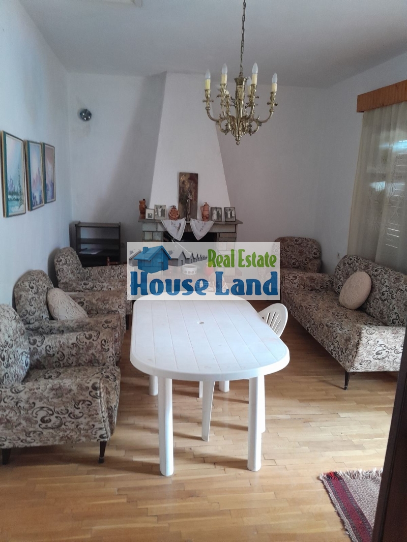 property-img